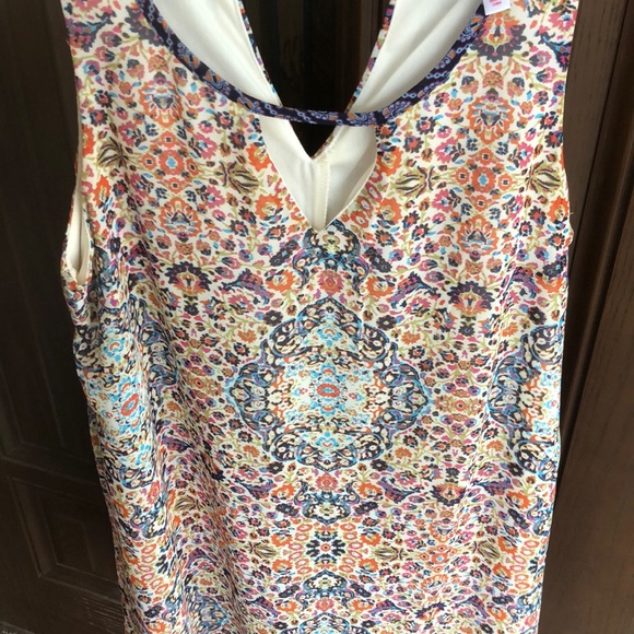 Dress - Picture 4 of 5